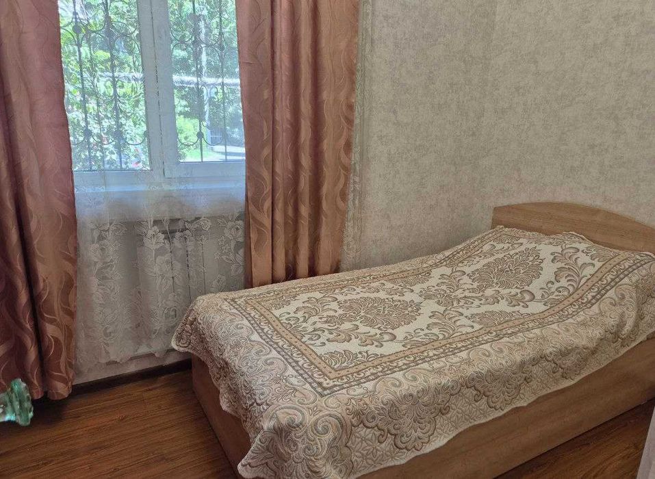 Продается 3-х комнатная квартира. Новомосковская Дархан