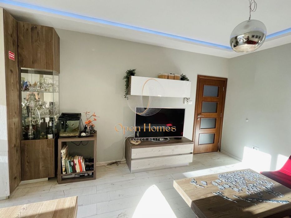 Продава се Четиристаен апартамент в Пловдив, Тракия - 86 кв.м за 2000 €/кв.м - Снимка #2