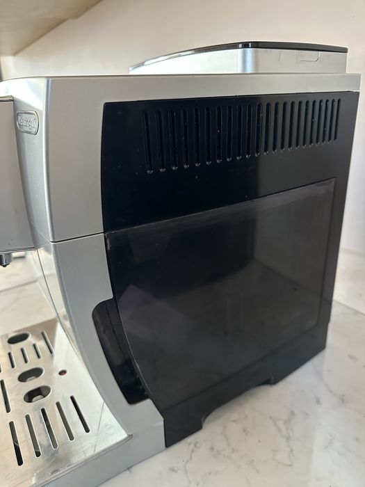 Automat cofea Delonghi Magnifica