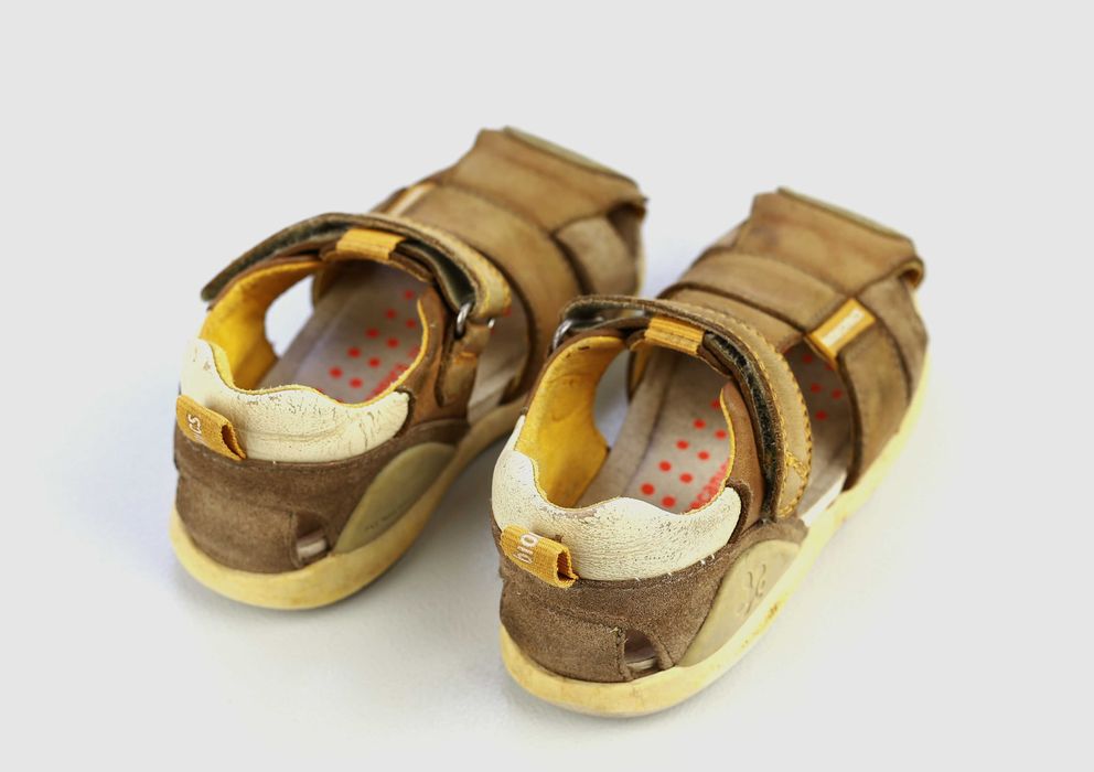 Разкошни и леки кожени сандали на марката Biomekanics.