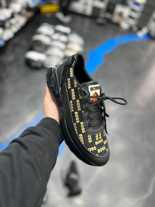 Adidași bărbați livrare rapida mărimi 40-45 comenzi in privat