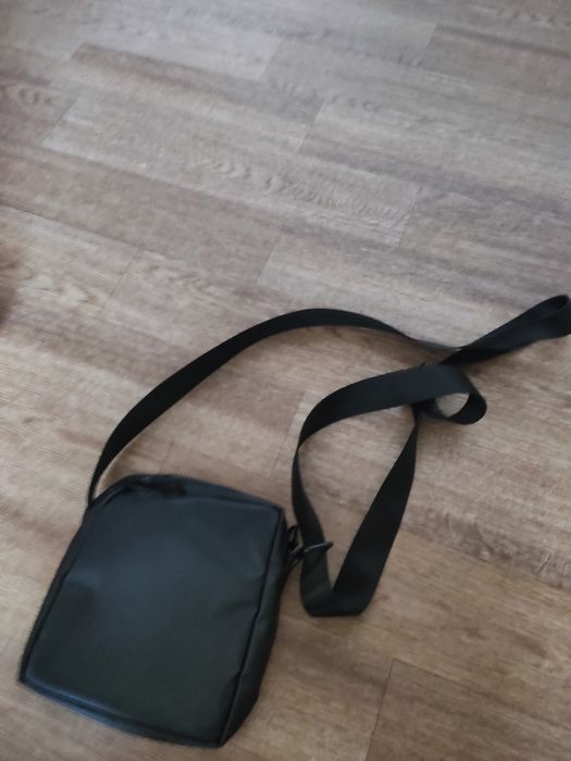 Продам барсетку LACOSTE