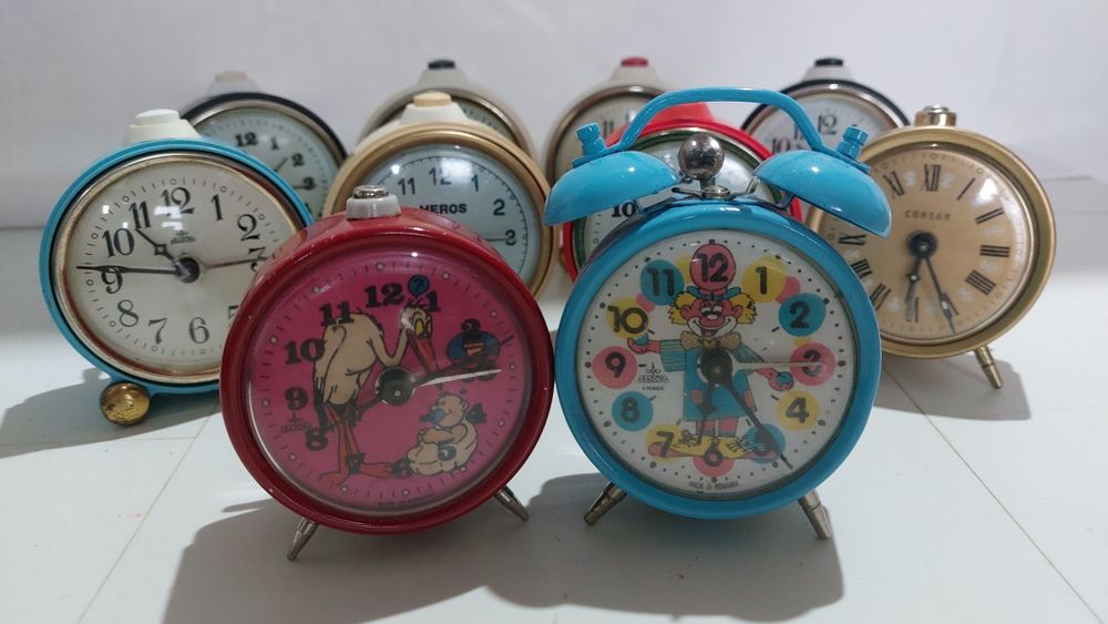 ceas de masă Aradora și Victoria Arad