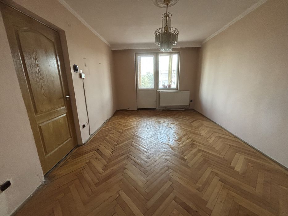 Apartament 2 camere pe  b-dul  Iuliu Maniu