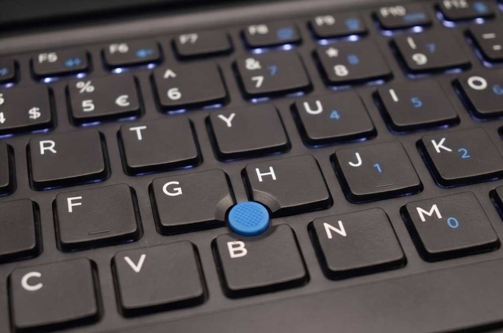 Laptop Refurbished Dell Latitude 5490