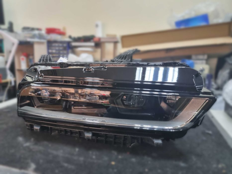 Десен фар BMW i7 G70 LED desen far бмв и7 г70