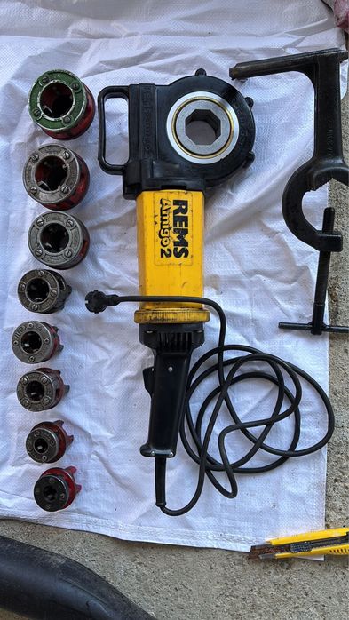 Masina pentru filetat Rems Amigo 2