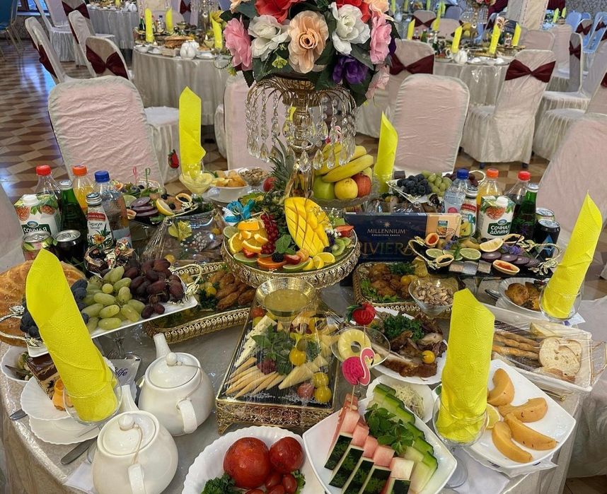 Karving xizmatlari - mevalarni kesish, Toshkent