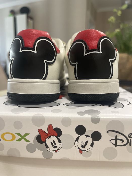 Pantofi Geox modelul Mickey marimea 27