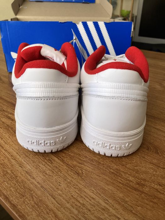 Мъжки оригинални маратонки Adidas Team Court 2 STR