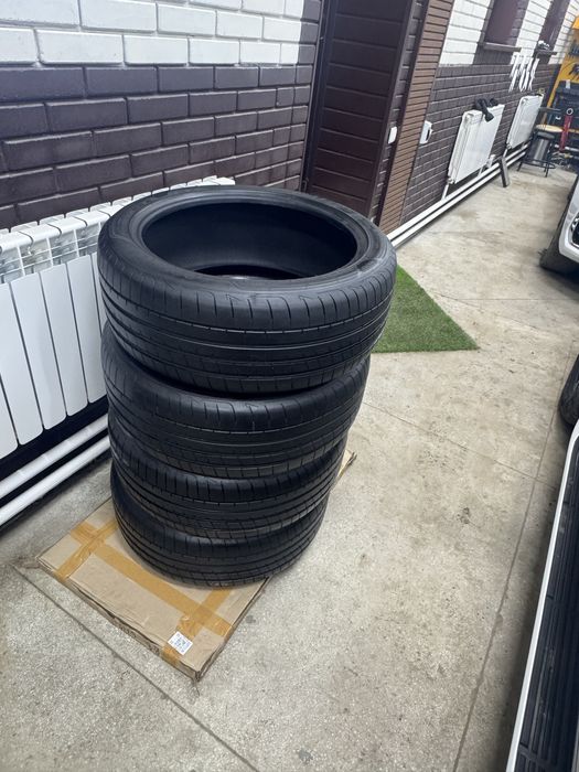 Продам шины GOOD YEAR 245/45 R20