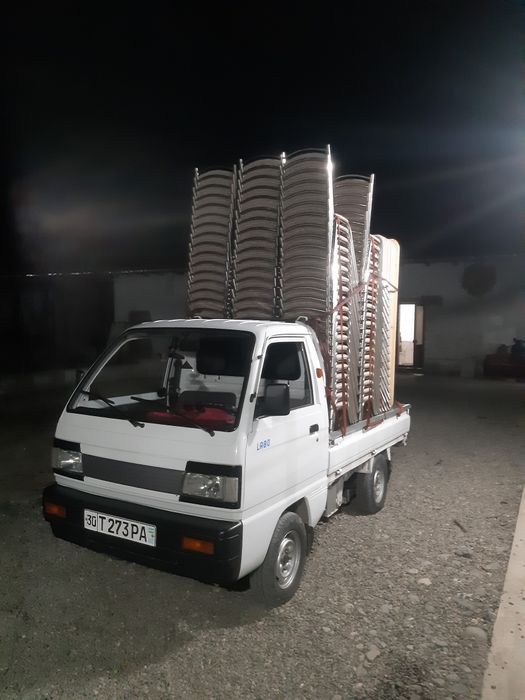 Nerjaveka Stól va stullar