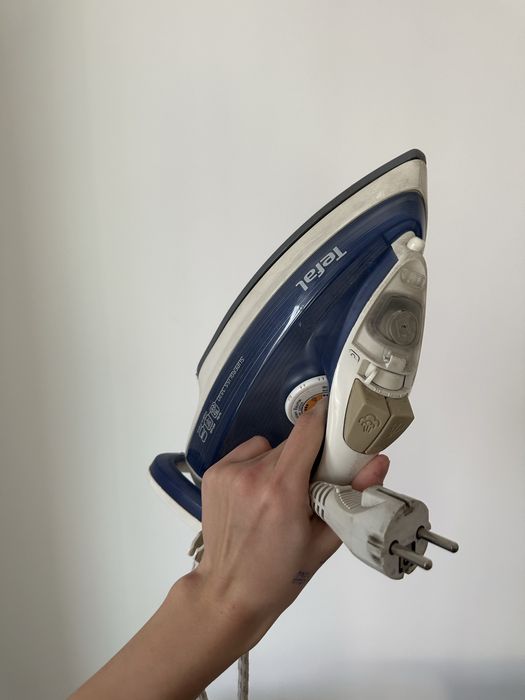 Tefal утюг в хорошем состояний