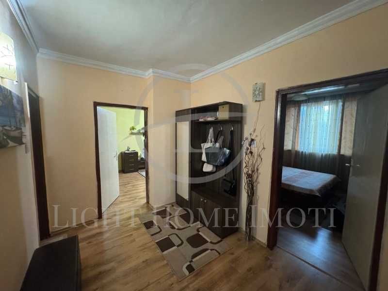 Реф. 2737 Тристаен Апартамент с Гараж / Кючук Париж