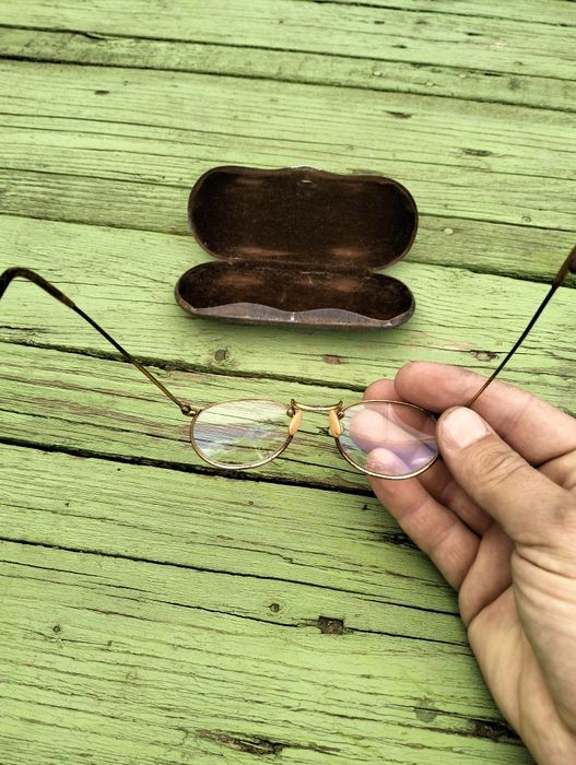 Позлатени очила стари