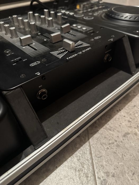 DJ Пулт American Audio