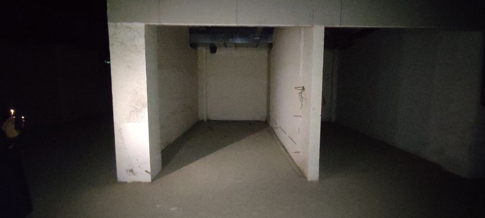 Торговый центр Карвон угловой магазин