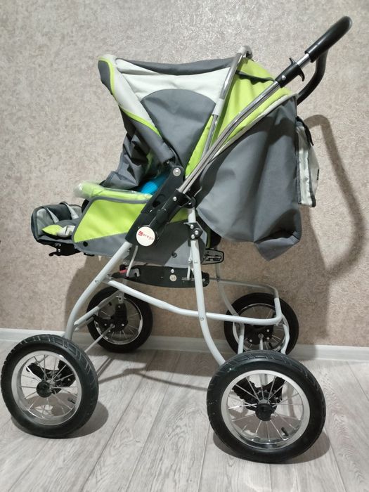 Детская коляска.