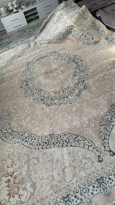 Палас/ковер красивый,чистый