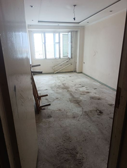 Своя продаётся 2/7/9 Куйлюк-6  бывшая общежитие без ремонта лифт новый