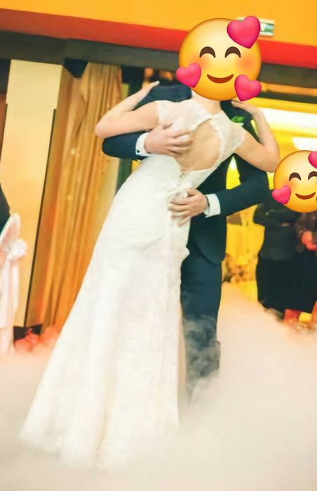 Rochie de mireasa batuta in pietre