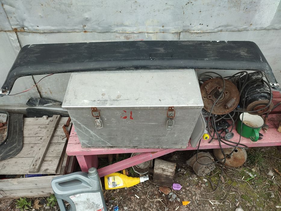 Продам  на 99 спойлер