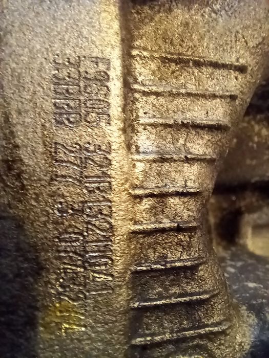 Цилиндрова глава - Renault scenic 3 - 1.9 dci - необорудана