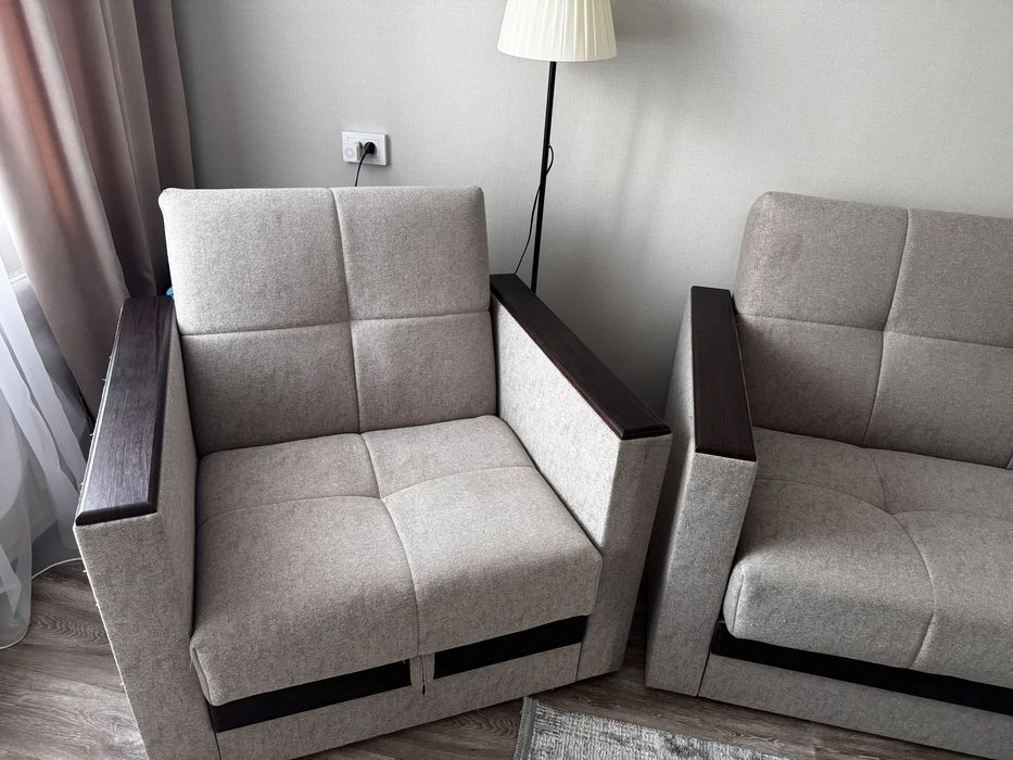 Продам диван и кресло Бетти (Россия)