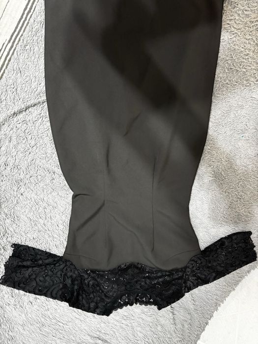 Вечернее черное платье