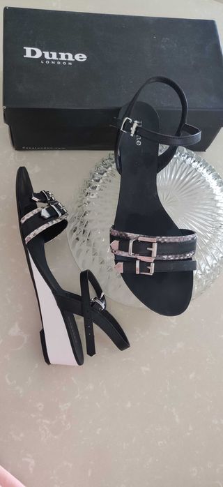 Сандали UGG , Zara, 39 размер с платформа, отлични