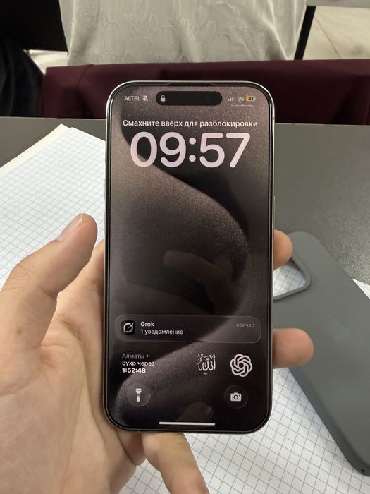 Продам айфон 15 про