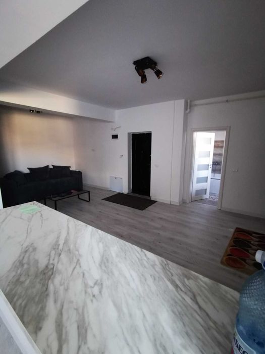 Ap 2 camere de inchiriat (vis-a-vis de Padurea Rosu)