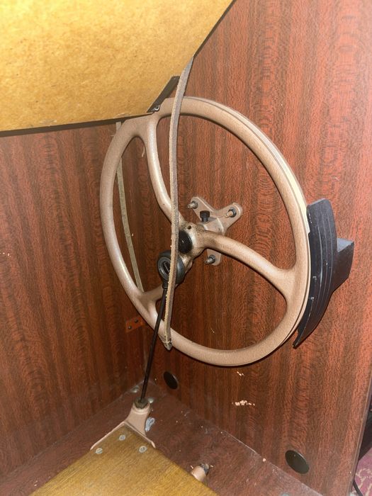 Швейная машинка ПОДОЛЬСК-142