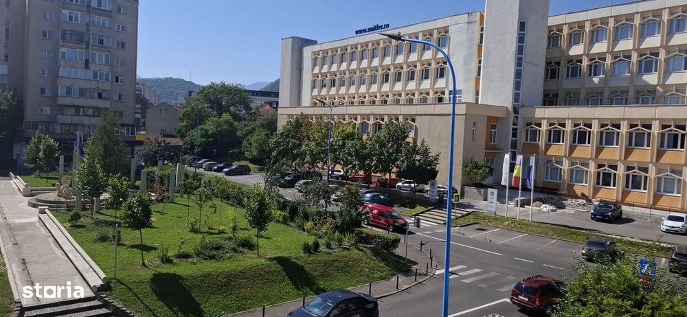 Apartament 3 camere situat in Bulevardul Grivitei, mobilat si utilat! — fotografia 1