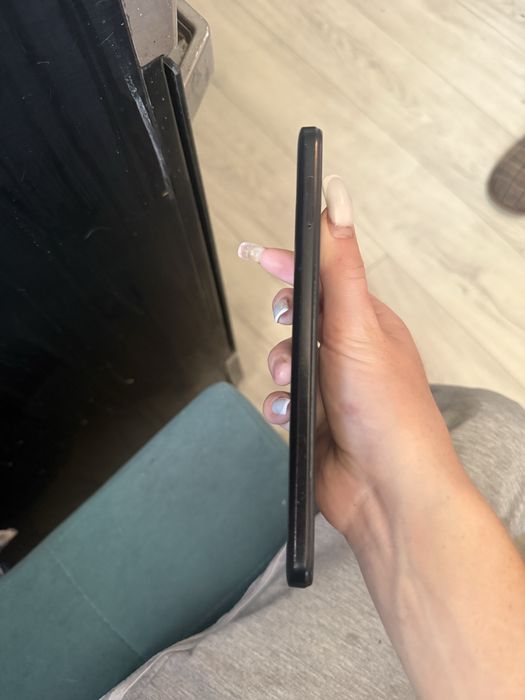 Продается телефон Redmi A1+