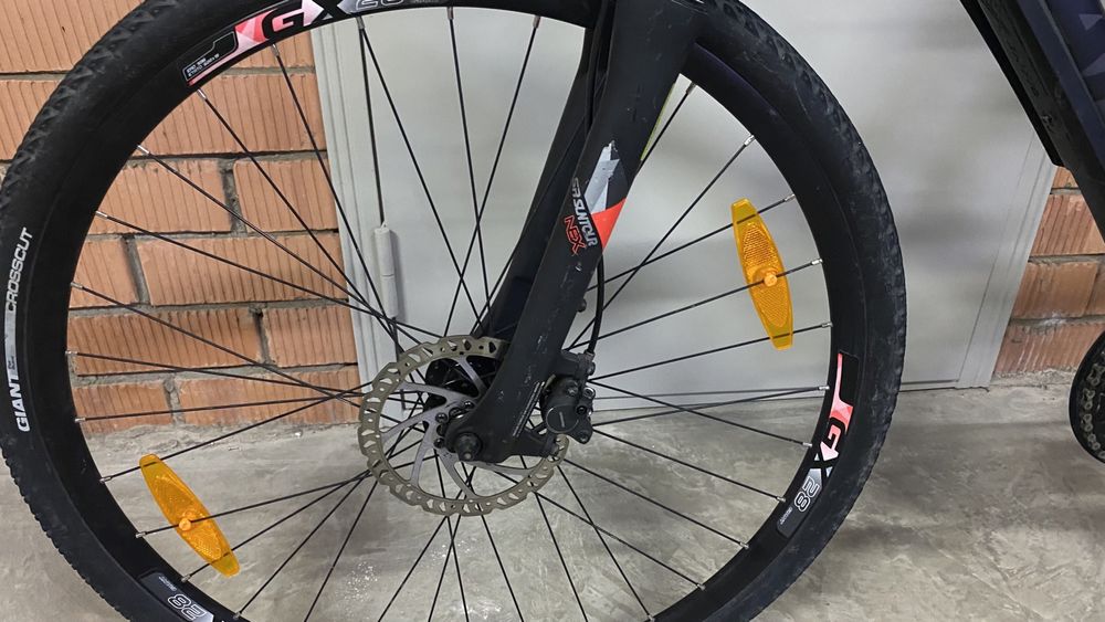 Велосипед giant roam