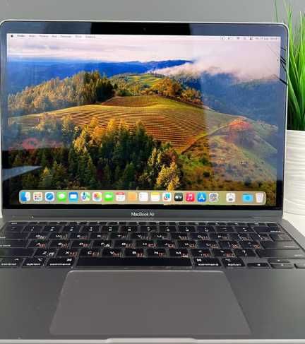 Apple MacBook Air 13 дюймов  2025