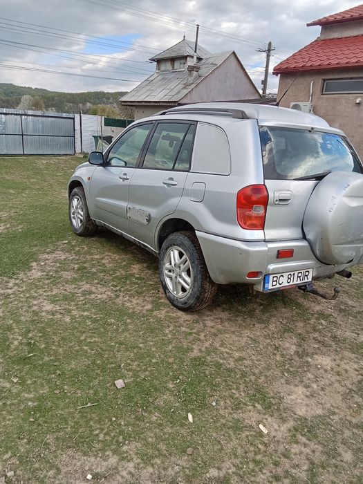 Vând Mașina de teren