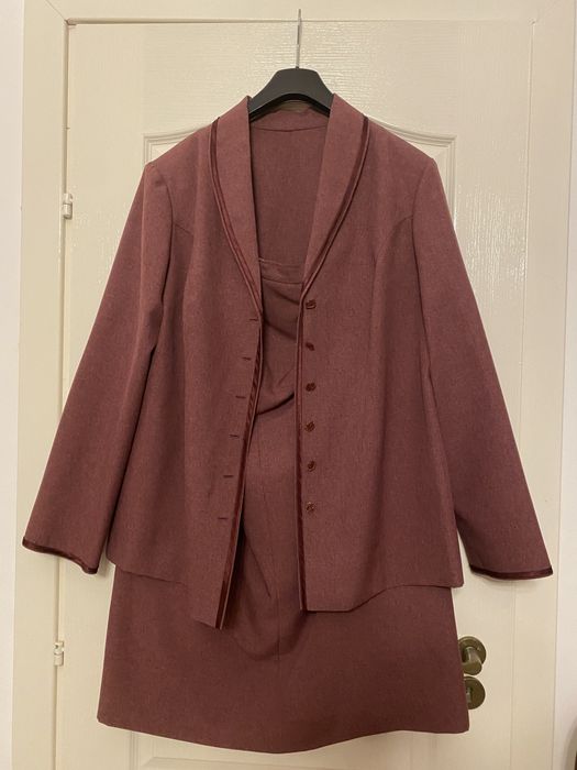 Jachete, rochii, taioare dama marime mare - XL