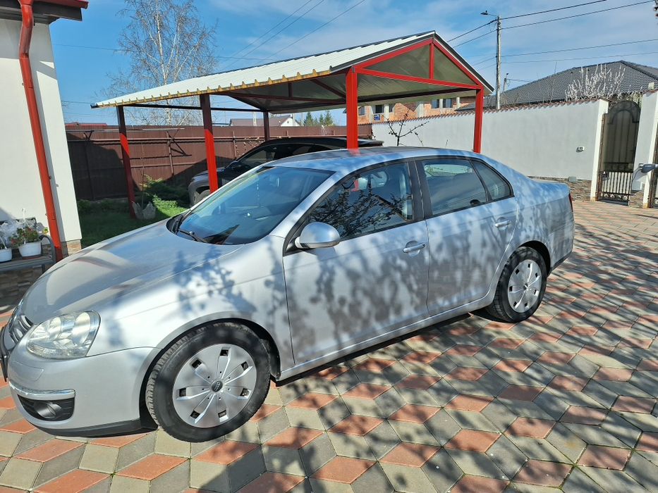 VOLKSWAGEN Jetta 2010 — imagine 5
