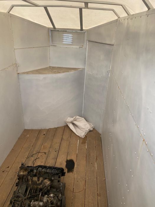 Коневозка новая .