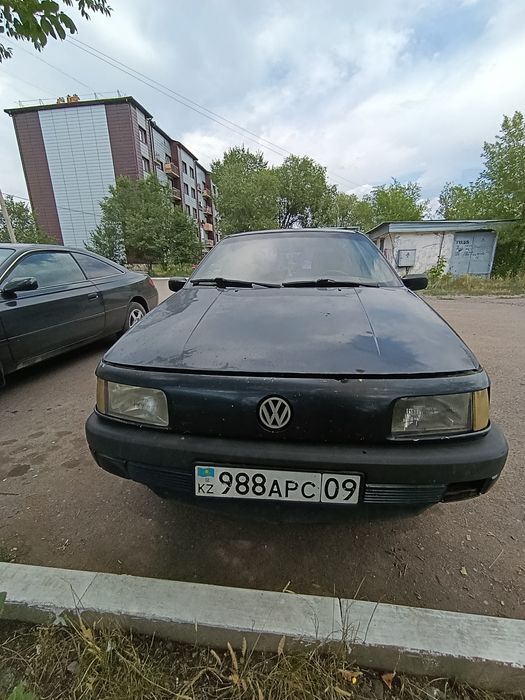 Продаю пассат б3 седан