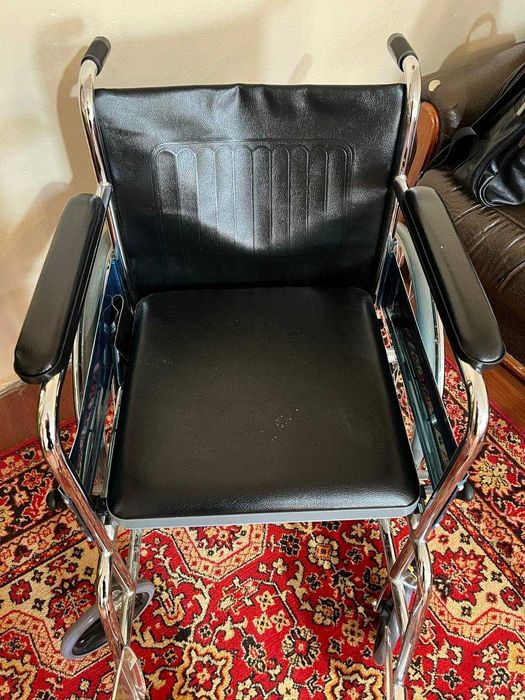 Инвалидная коляска