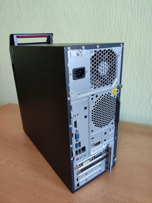 Компютър Lenovo + монитор Samsung