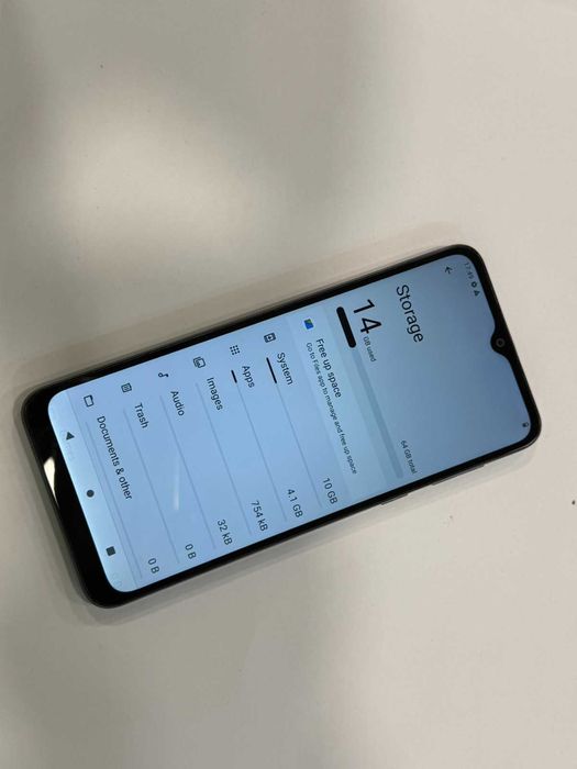 Motorola E13 – 2GB RAM / 64GB