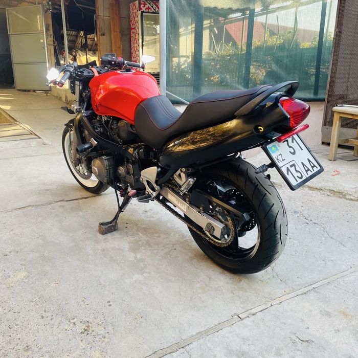 Suzuki katana GSX 750