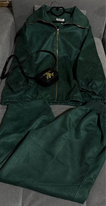 Двойка цвет изумруд