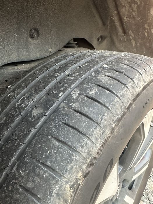 Продам Резину 275/55/R20