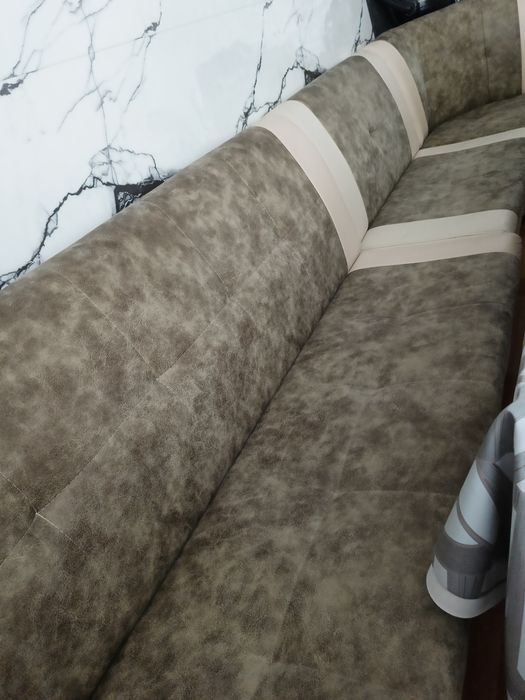 Кухонный уголок продам