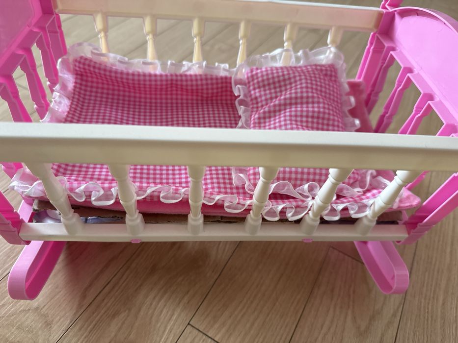 Продам кровать для кукол